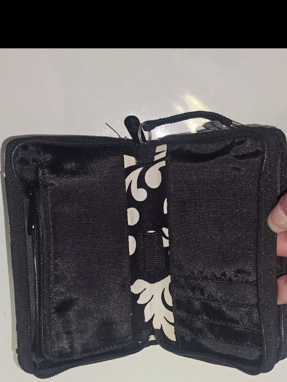 thirty-one Black and Cream Floral Wallet - EUC - Picture 5 of 12